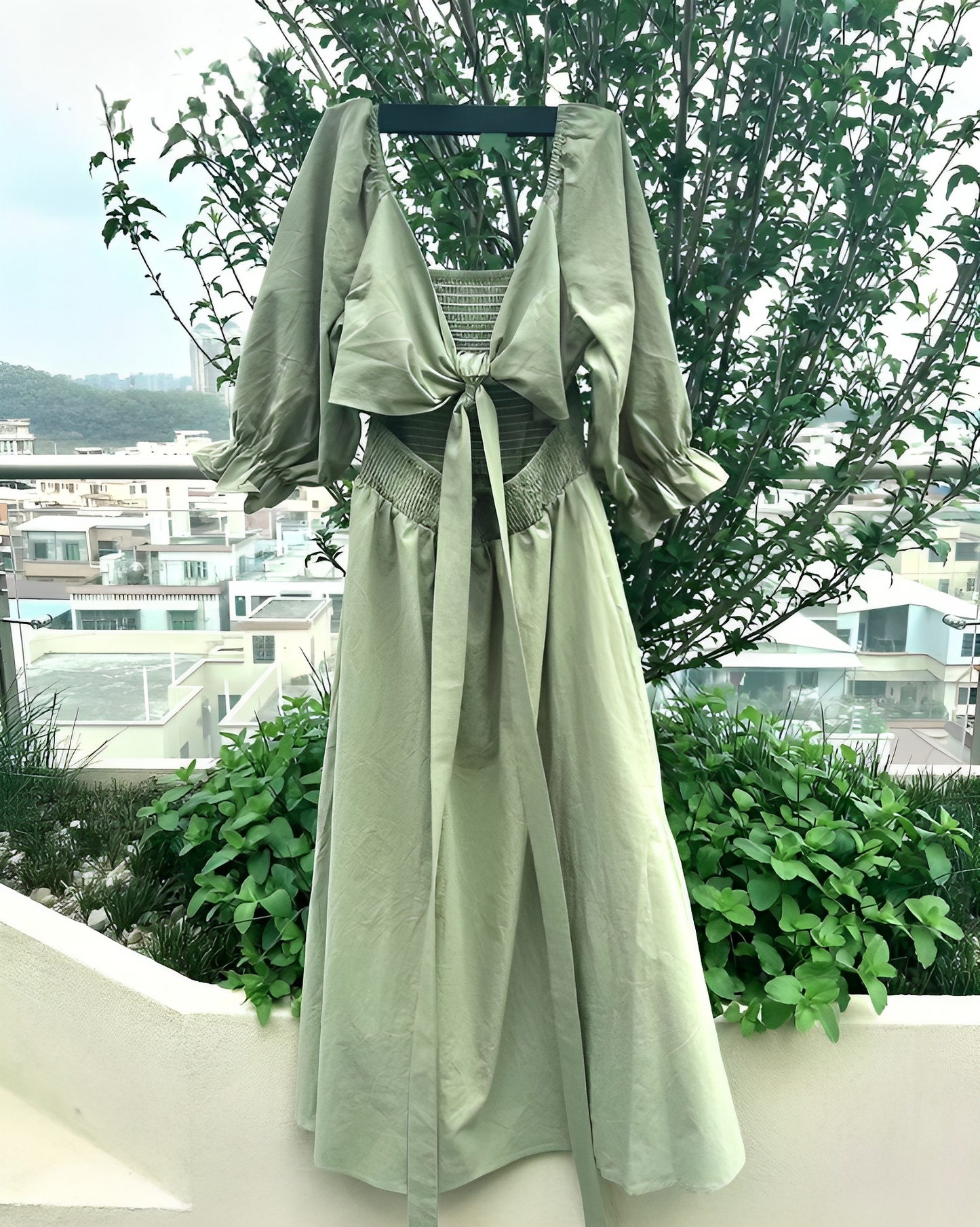 Bente™ - Französisches Kleid mit gerafften Ärmeln